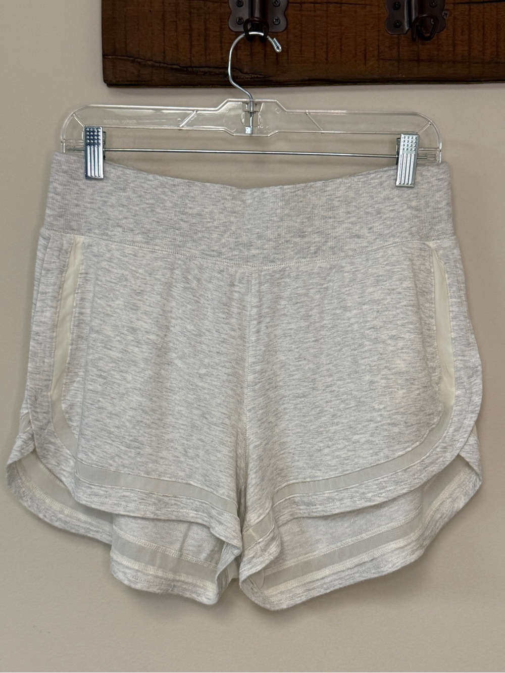 Athleta: Women's Gray Breathe Shortie Shorts, Size M